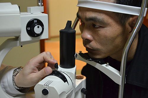 【普瑞十年】角膜穿孔患者，一周內(nèi)可行角膜移植術(shù)