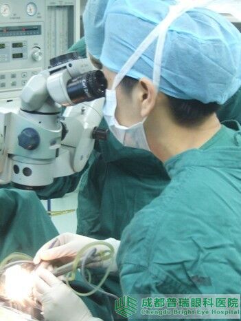 小兒先天天性白內(nèi)障治療 信賴(lài)普瑞眼科
