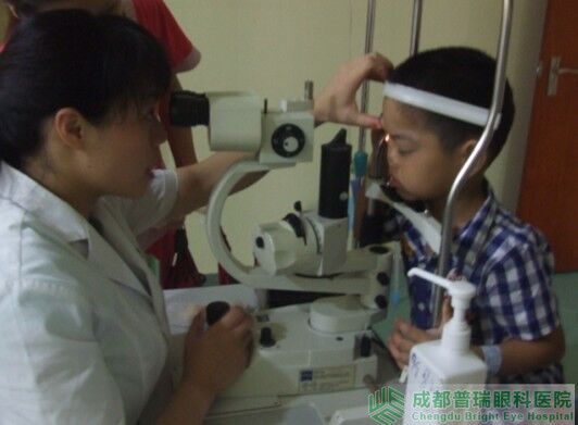 小兒先天天性白內(nèi)障治療 信賴(lài)普瑞眼科