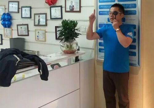 知名電臺(tái)主播航志，約你來(lái)做近視手術(shù)啦!