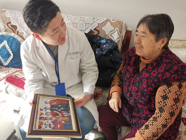 元宵慰問送祝福，濃濃關(guān)愛暖人心